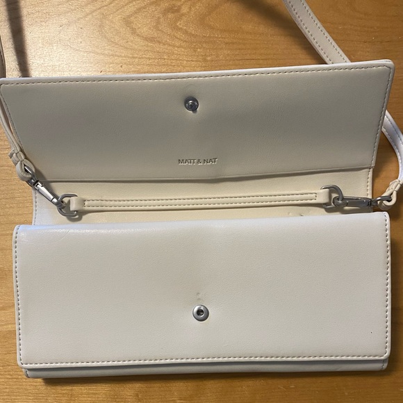 Matt & Nat vegan leather clutch bag - Picture 6 of 16